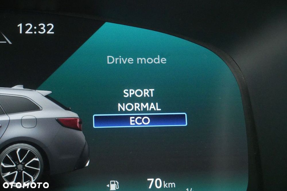 Toyota Corolla 1.8 Hybrid Comfort - 22