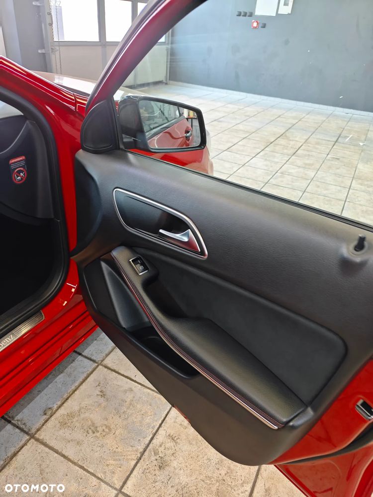 Mercedes-Benz Klasa A 250 Sport - 23