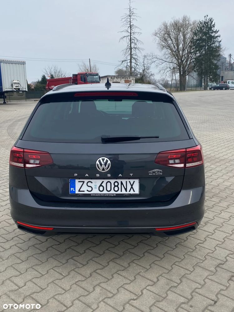 Volkswagen Passat - 5