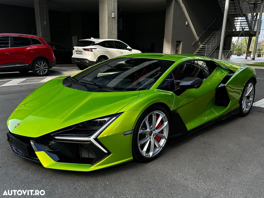 Lamborghini Revuelto - 30