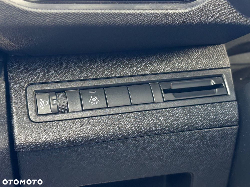 Peugeot 5008 1.2 PureTech Active S&S EAT8 - 36