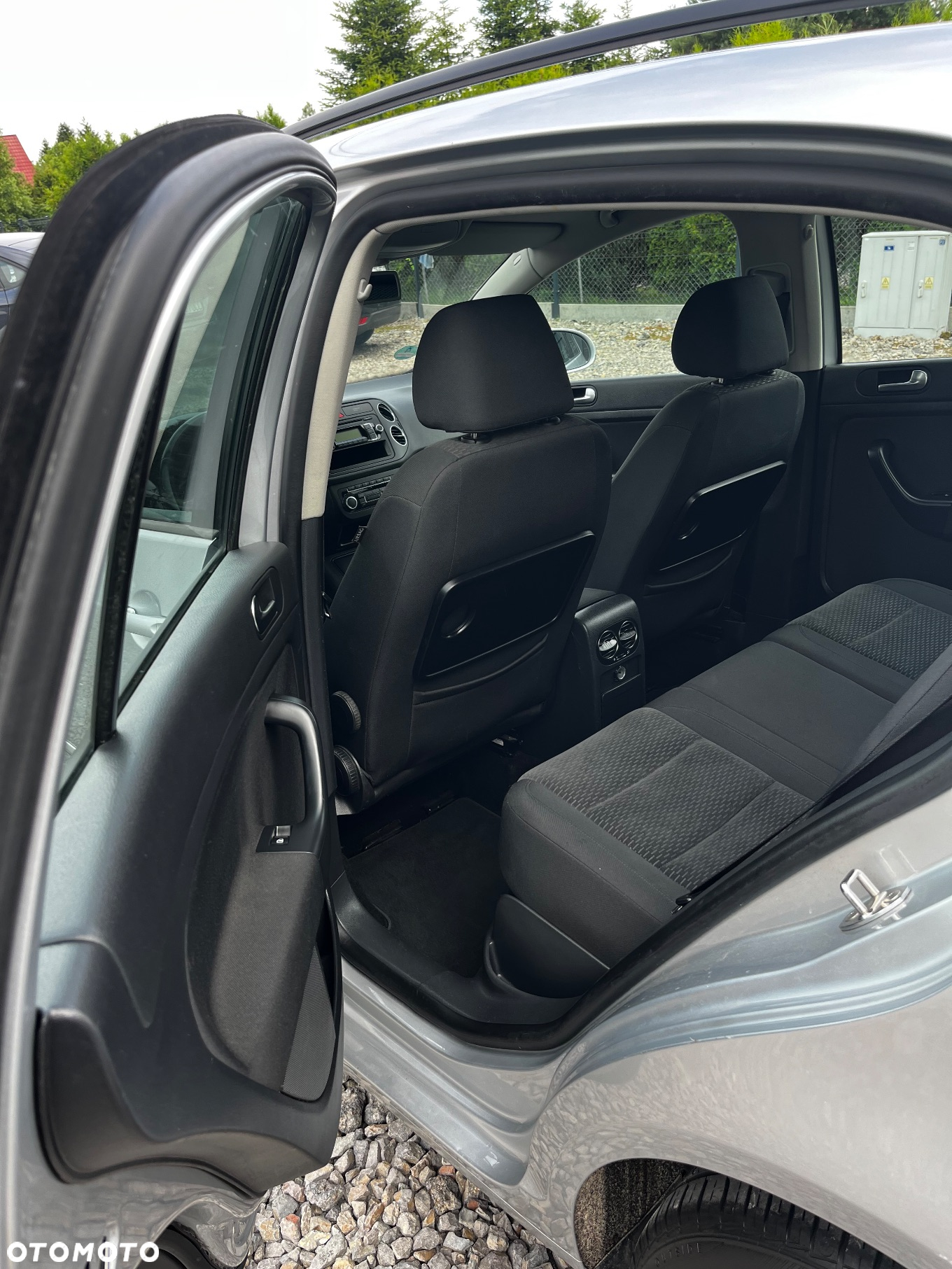 Volkswagen Golf Plus 1.6 TDI BlueMot Comfortline - 9