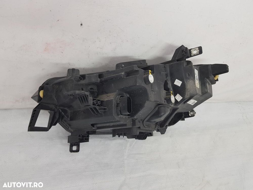 Far dreapta Full Led VW ID3 dupa 2020 - 6