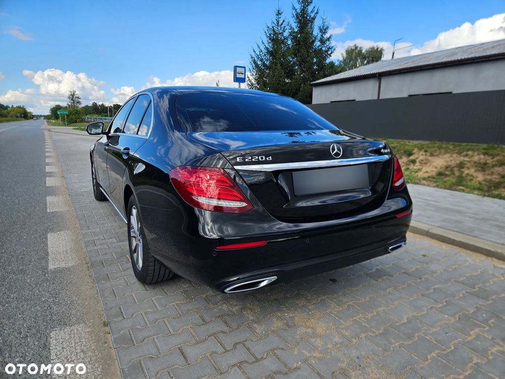 Mercedes-Benz Klasa E 220 d 4-Matic Business Edition 9G-TRONIC - 7