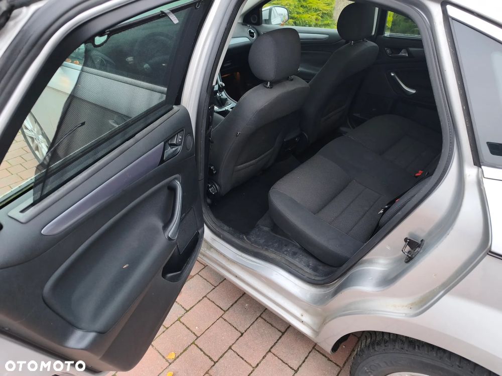 Ford Mondeo 2.0 TDCi Titanium - 13