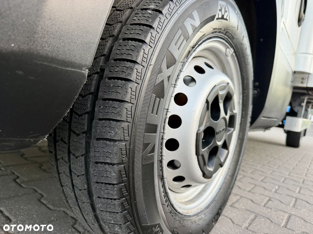 Iveco DAILY KONTENER 8EP / SALON POLSKA / GWARANCJA W CENIE / FAKTURA VAT 23% / LEASING, KREDYT - UPROSZCZONA PROCEDURA - 34