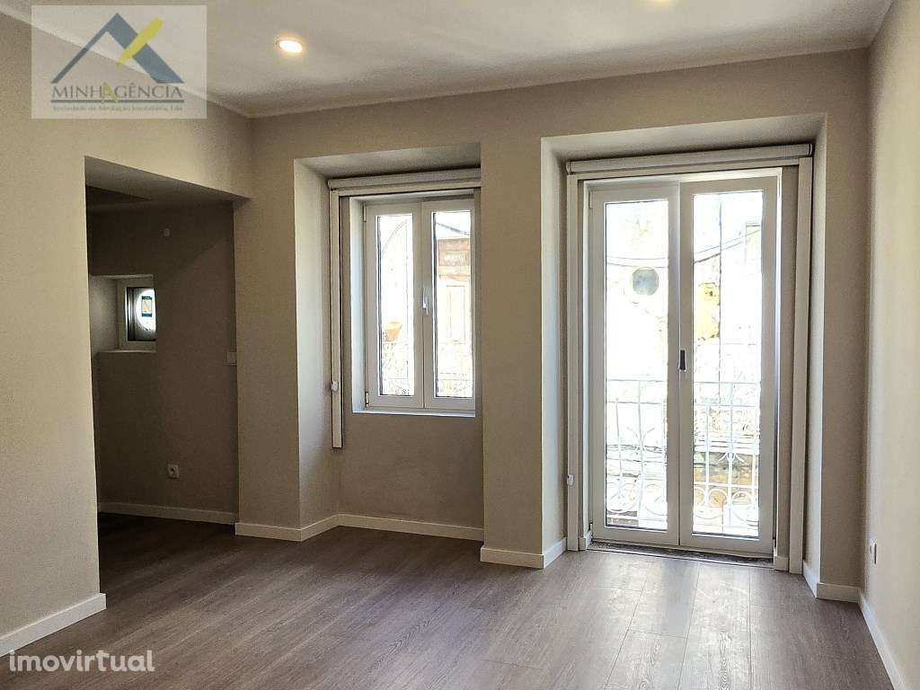 Apartamento T0 na zona histórica de Setúbal - Grande imagem: 2/15