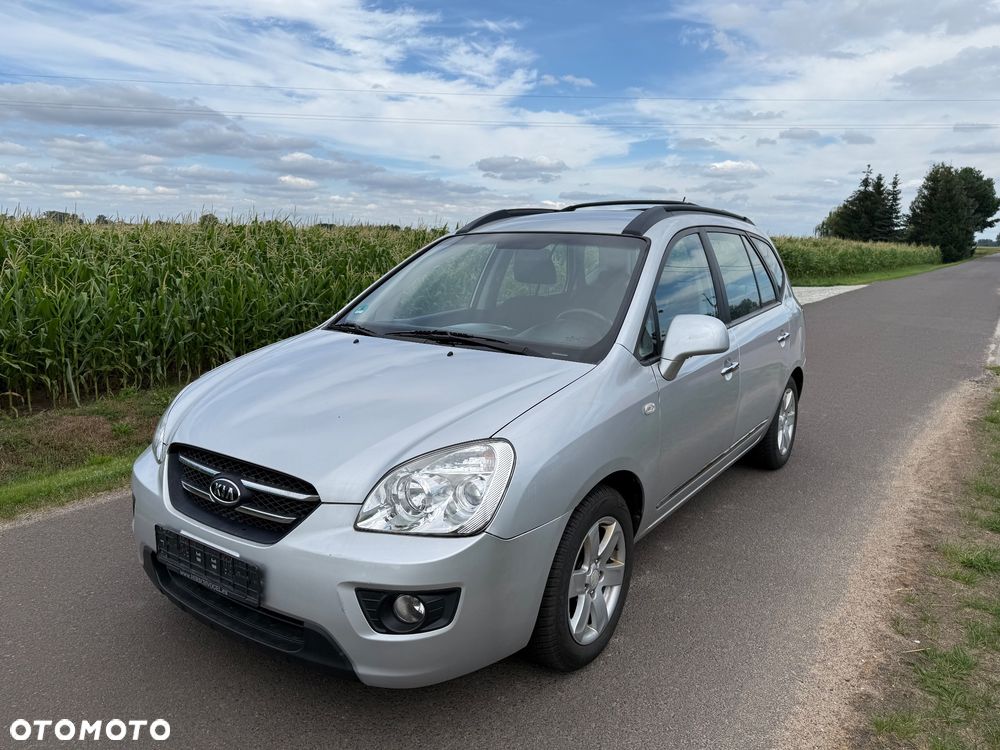 Kia Carens - 1