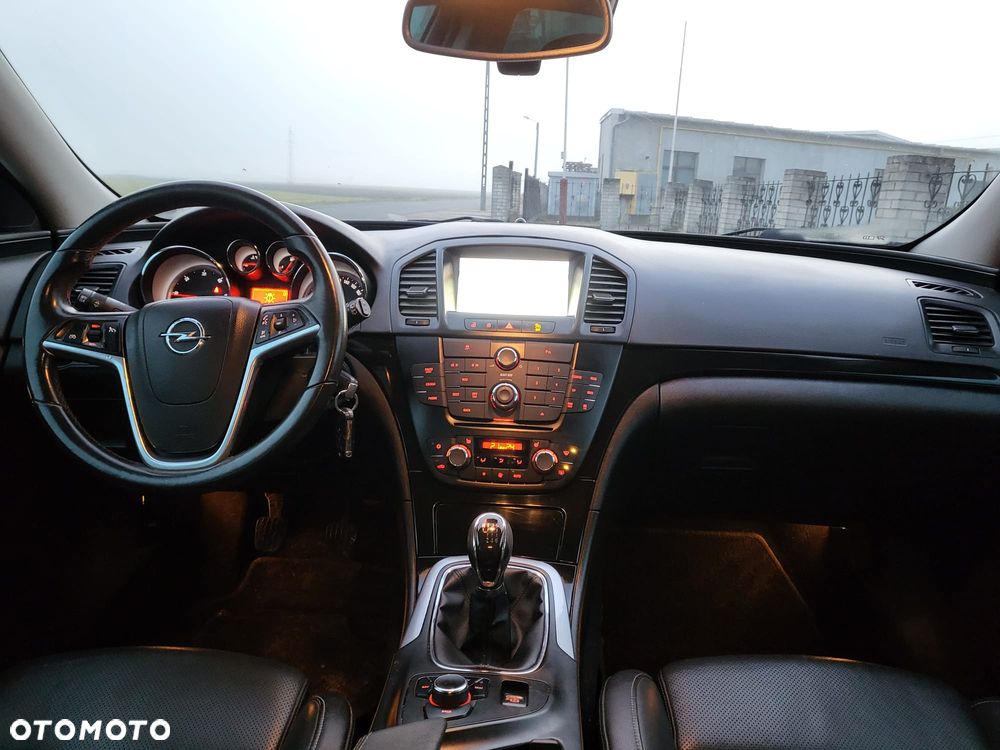 Opel Insignia - 8