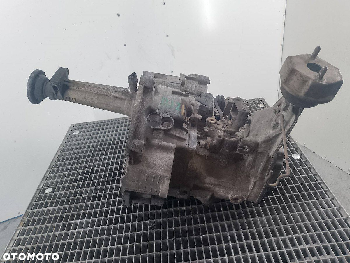 SKRZYNIA BIEGÓW MANUALNA VW TRANSPORTER T4 DJZ 2.4 D - 3