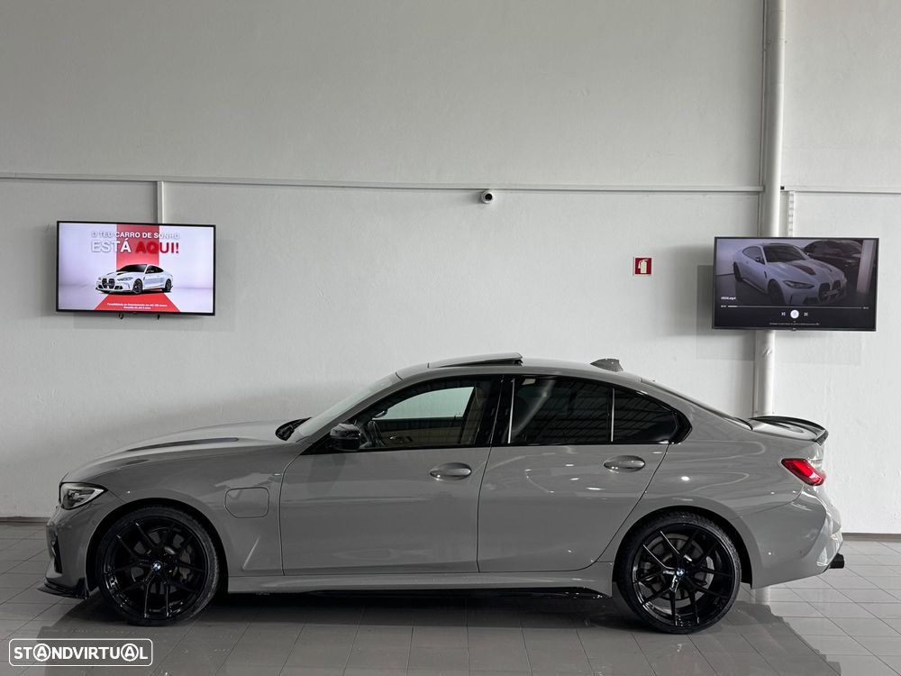 BMW 330 e Pack M Auto - 10