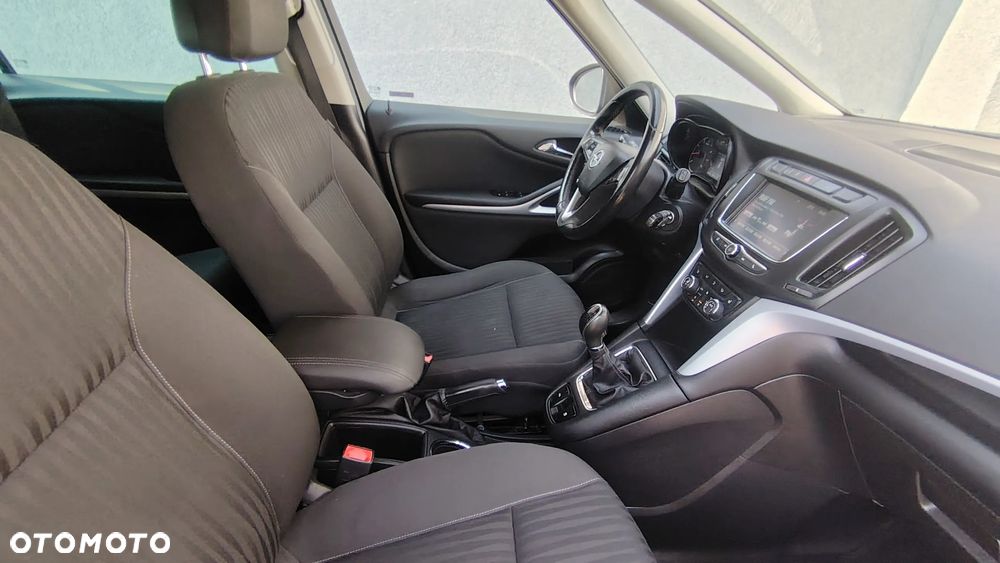 Opel Zafira 1.4 Turbo Edition - 19