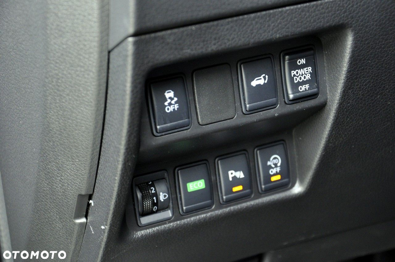 Nissan X-Trail 1.6 dCi Xtronic Tekna - 11