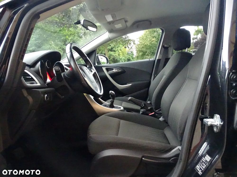 Opel Astra 1.6 Design Edition - 16