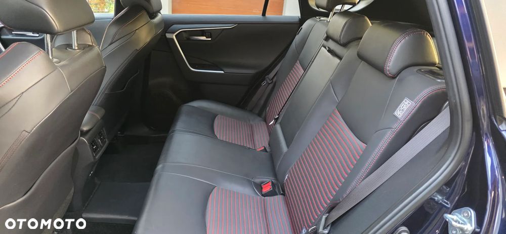 Suzuki Across PLUG-IN HYBRID - 11