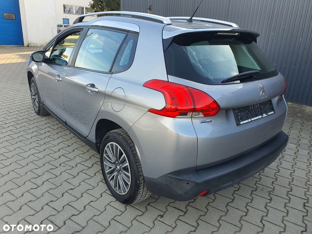 Peugeot 2008 1.2 Pure Tech Active - 8