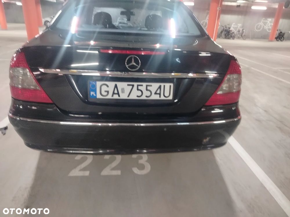 Mercedes-Benz Klasa E - 9