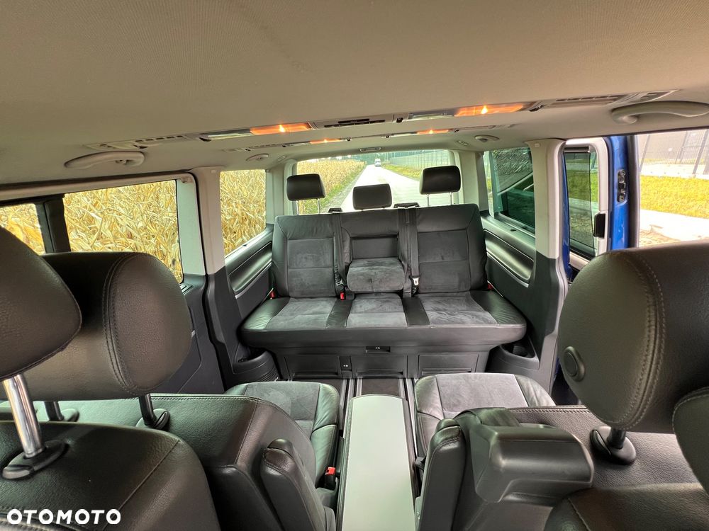 Volkswagen Multivan - 13