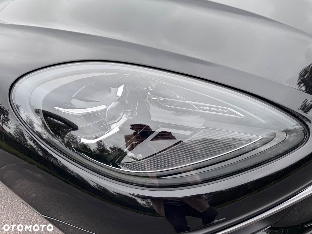 Porsche Macan T - 19