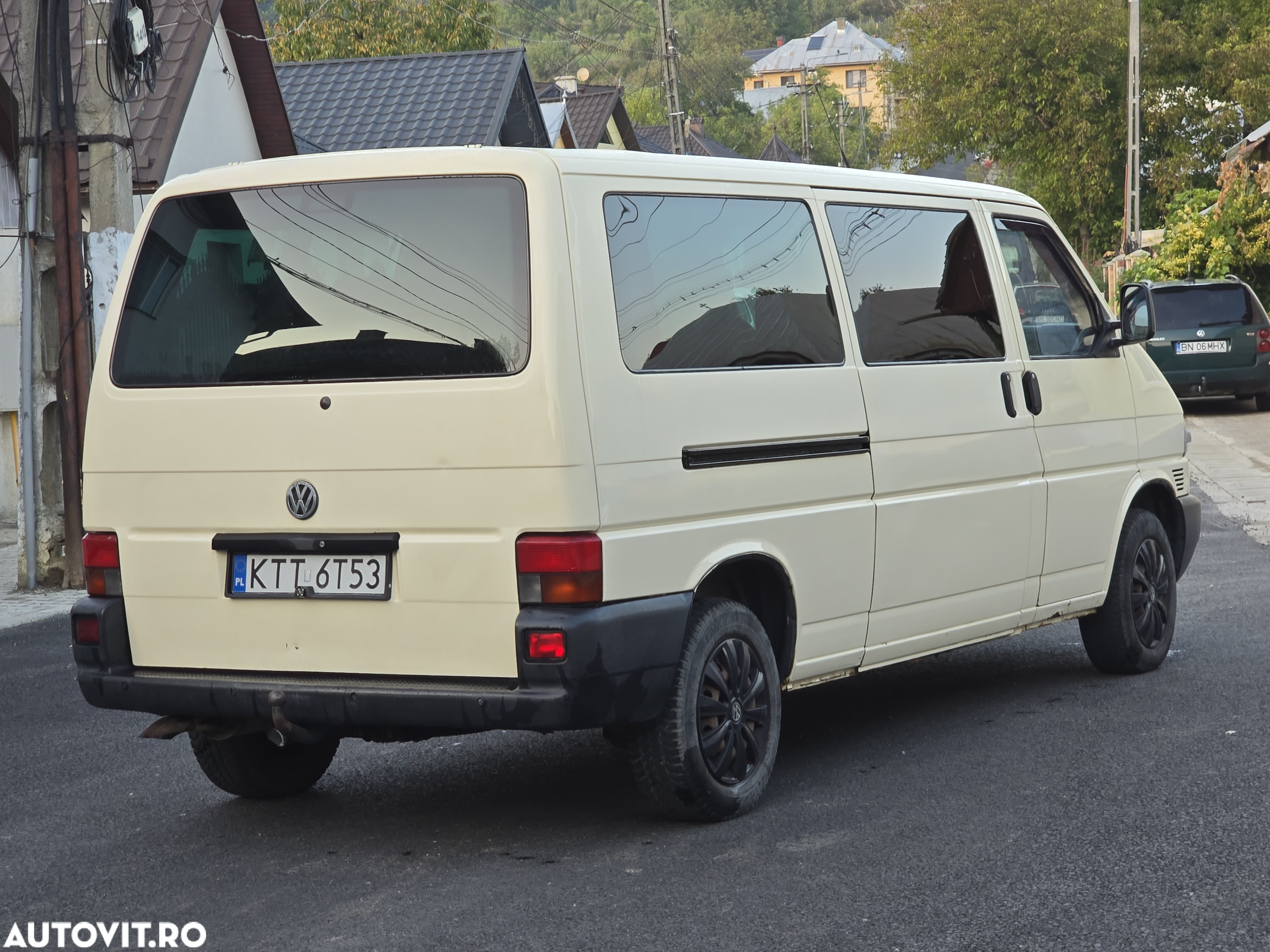 Volkswagen Caravelle - 3
