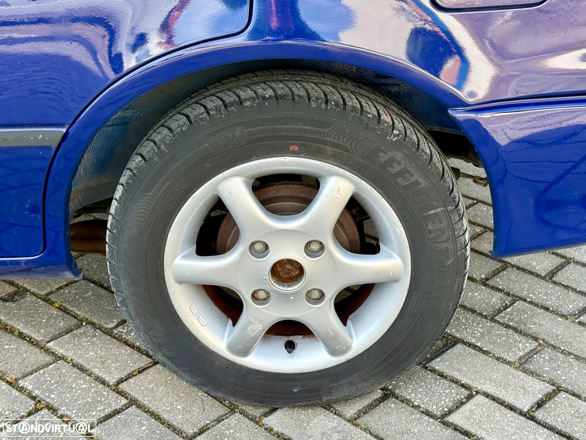 Suzuki Swift 1.0 GLX DA - 3