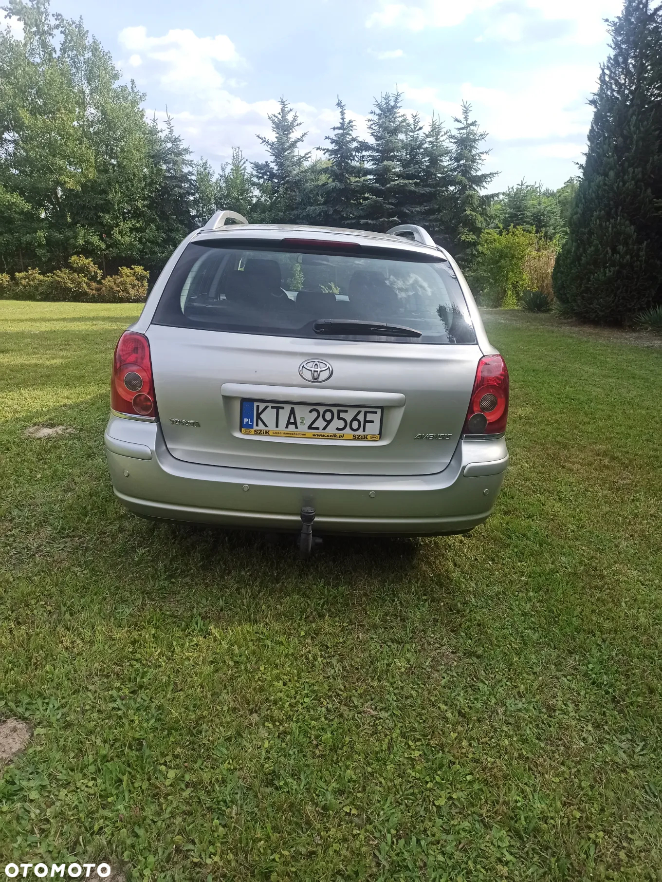 Toyota Avensis 2.0 D-4D Sol - 2