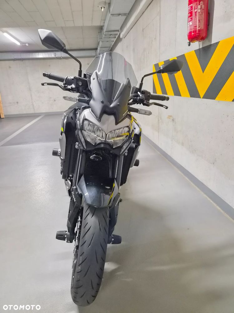 Kawasaki Z - 6