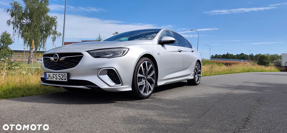 Opel Insignia 2.0 T 4x4 GSi S&S - 3