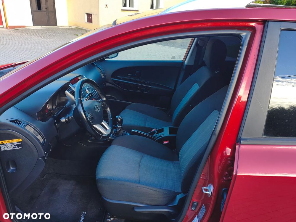 Kia Ceed 1.4 CVVT Dream-Team Edition - 8
