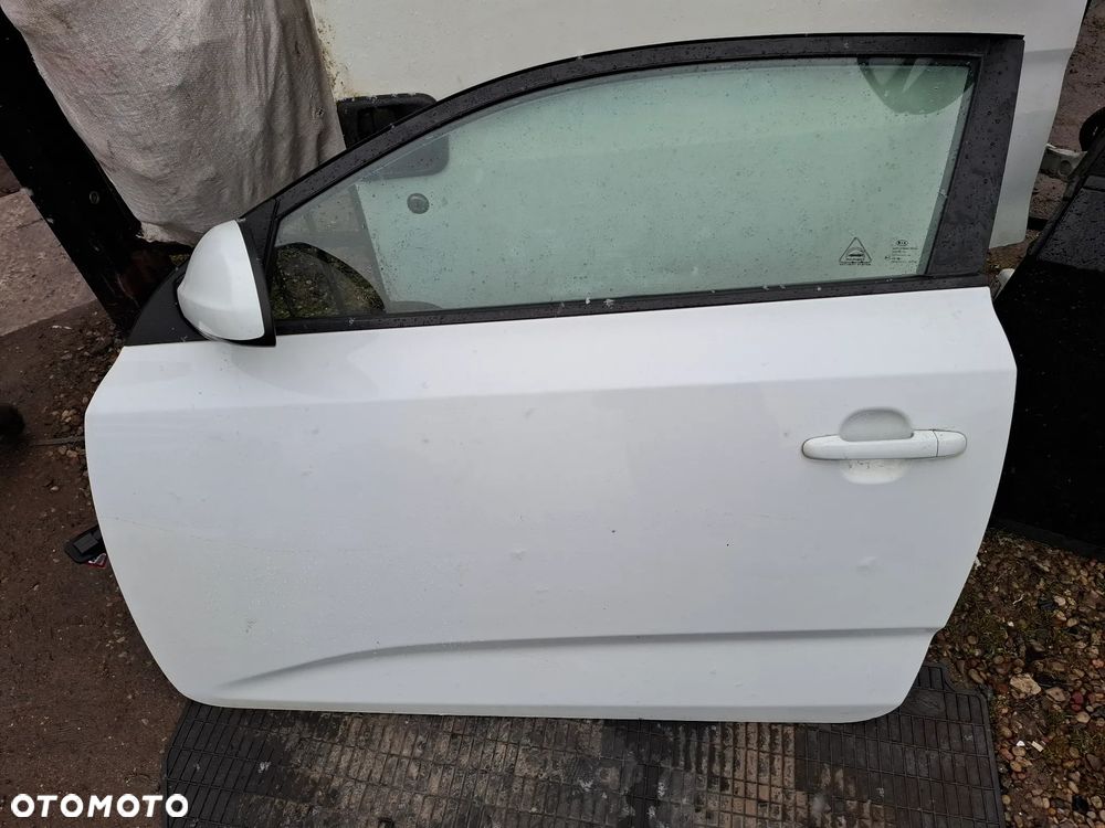 KIA CEED 2008R 3 -DRZWI PRZEDNIE LEWE BIAŁE DRZWI KOMPLETNE - 1