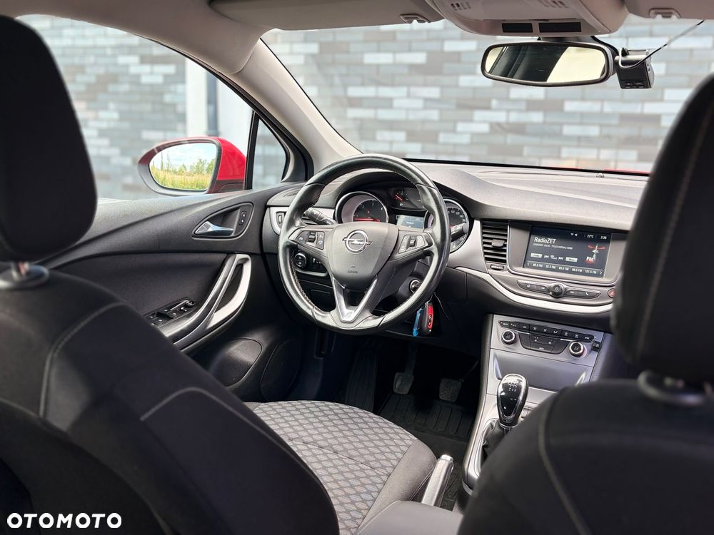 Opel Astra 1.6 CDTI Elite S&S - 18