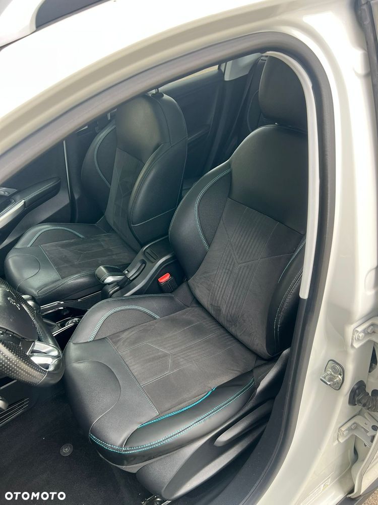 Peugeot 2008 - 22