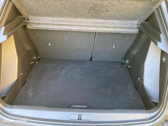 Peugeot 2008 1.5 BlueHDi GT Pack EAT8 - 37