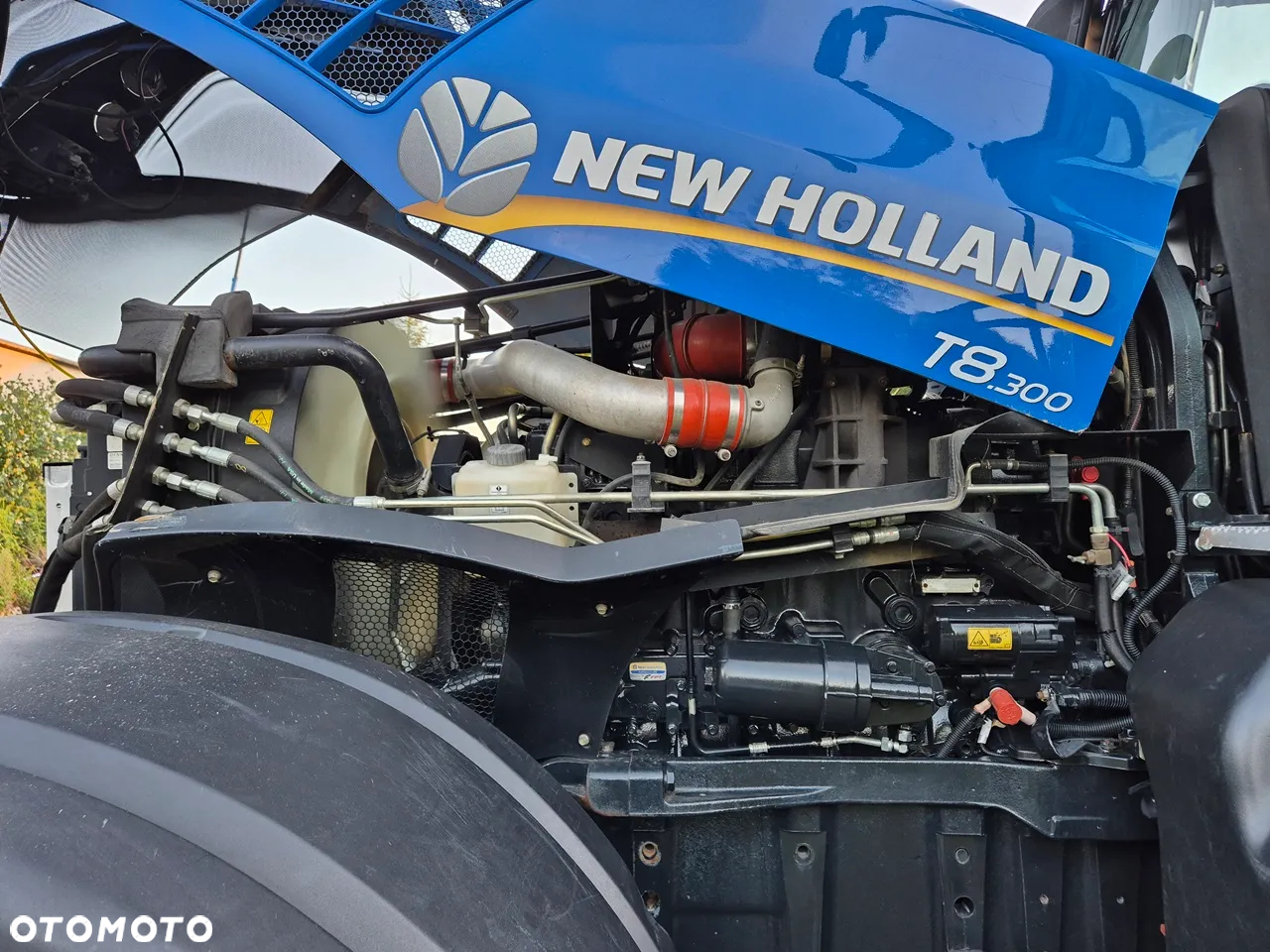 New Holland T8-300 BARDZO ŁADNY Duży traktor GPS - 18