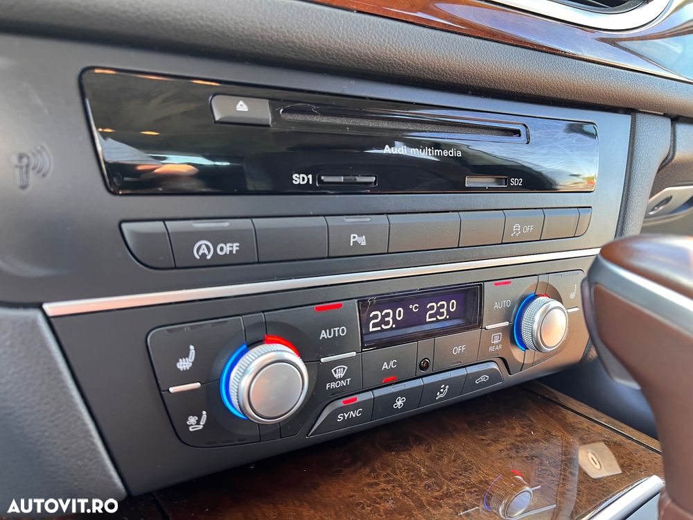 Audi A6 Avant 2.0 TDI Ultra DPF S tronic - 5
