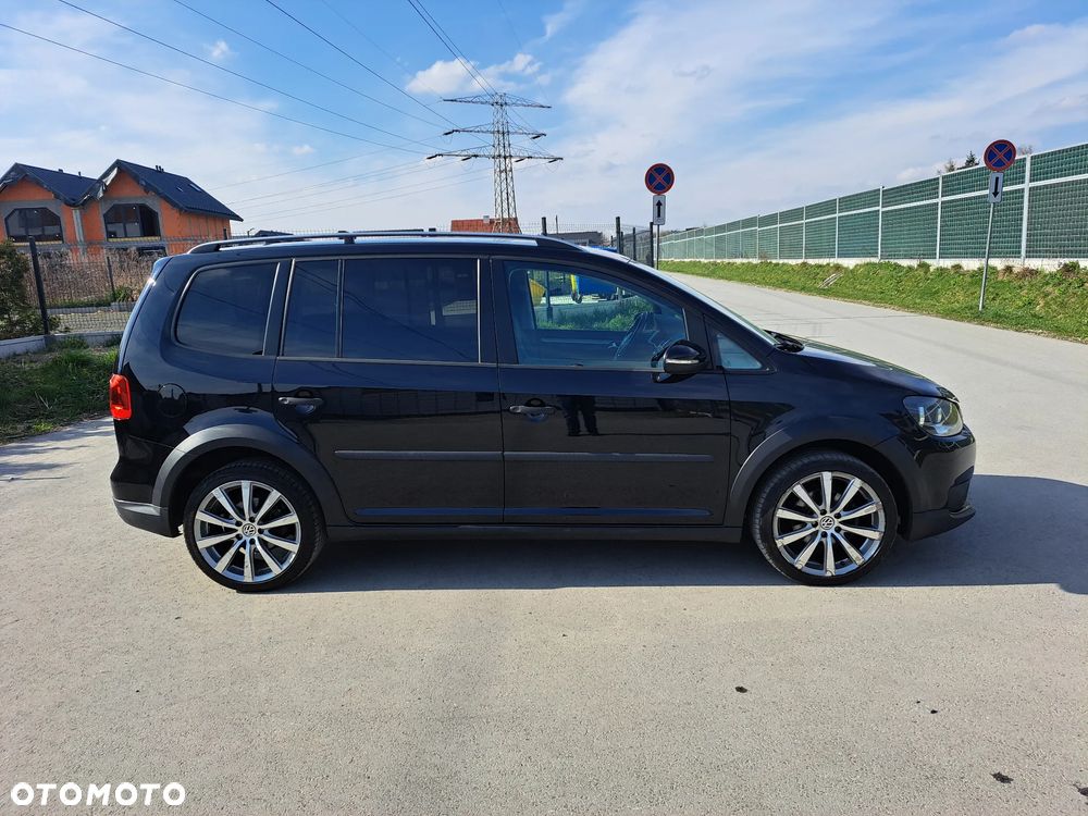 Volkswagen Touran 1.4 TSI Cross - 4