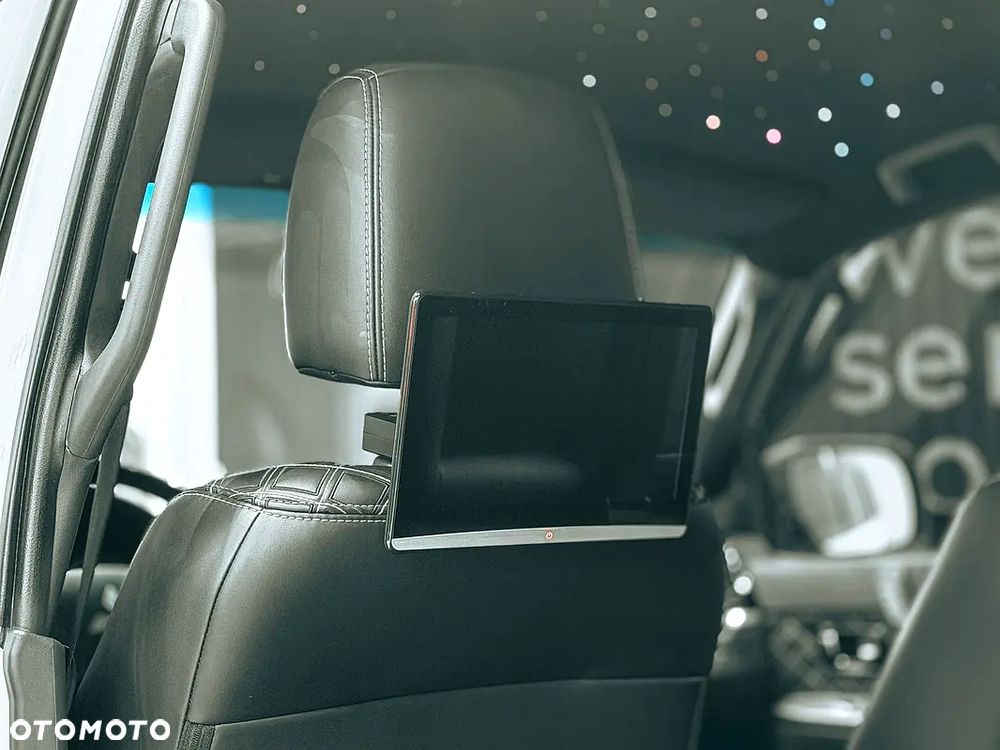 Mitsubishi Pajero - 17