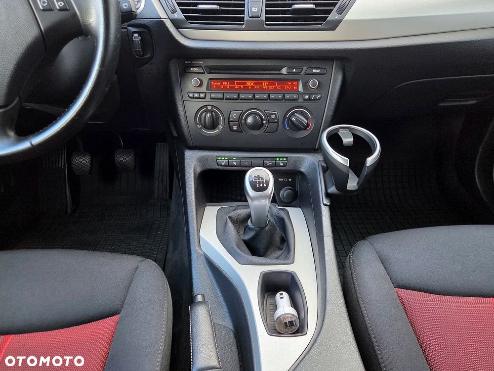 BMW X1 sDrive18d - 21