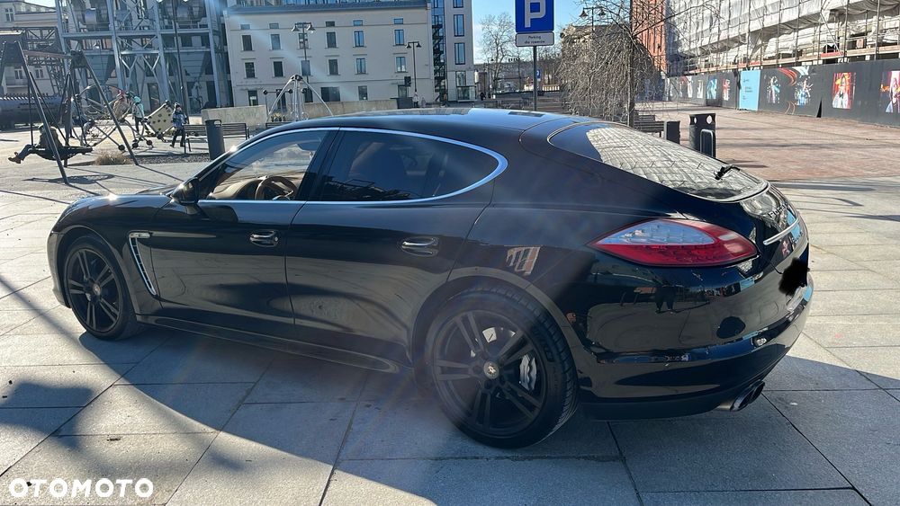 Porsche Panamera 4S PDK - 7