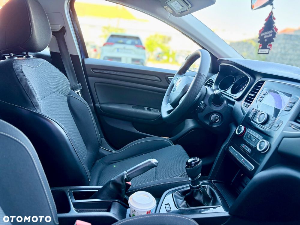 Renault Megane ENERGY TCe 100 LIMITED - 9