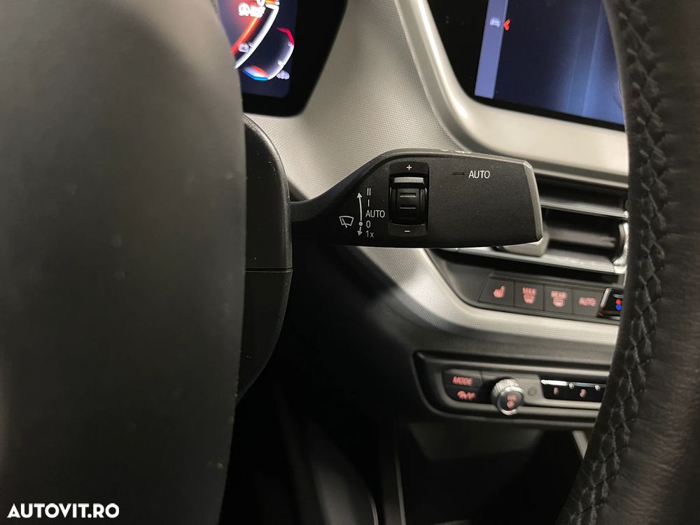 BMW Seria 2 218i Aut. Advantage - 26