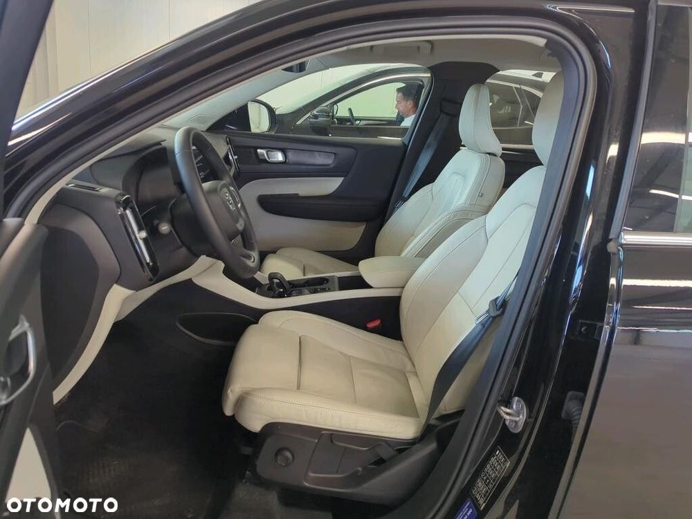Volvo XC 40 T5 Plug-In Hybrid Core - 8