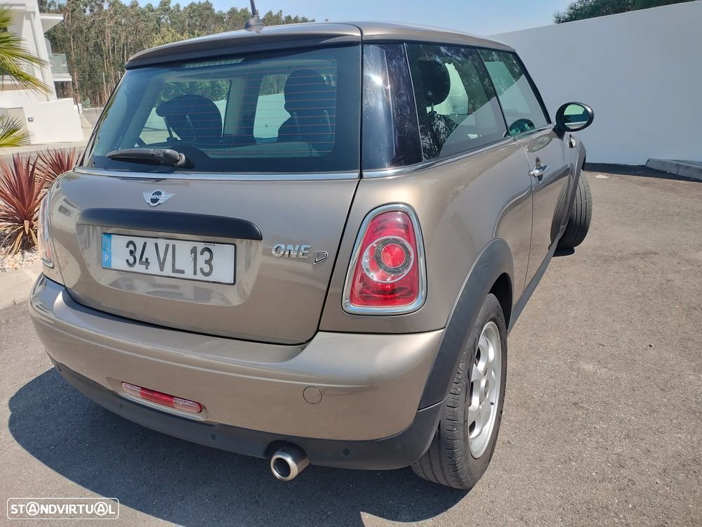 MINI 3 Portas One D - 3