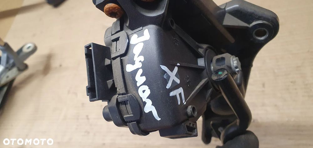 Pedał gazu potencjometr Jaguar XF X250 8X23-9F832-A - 8