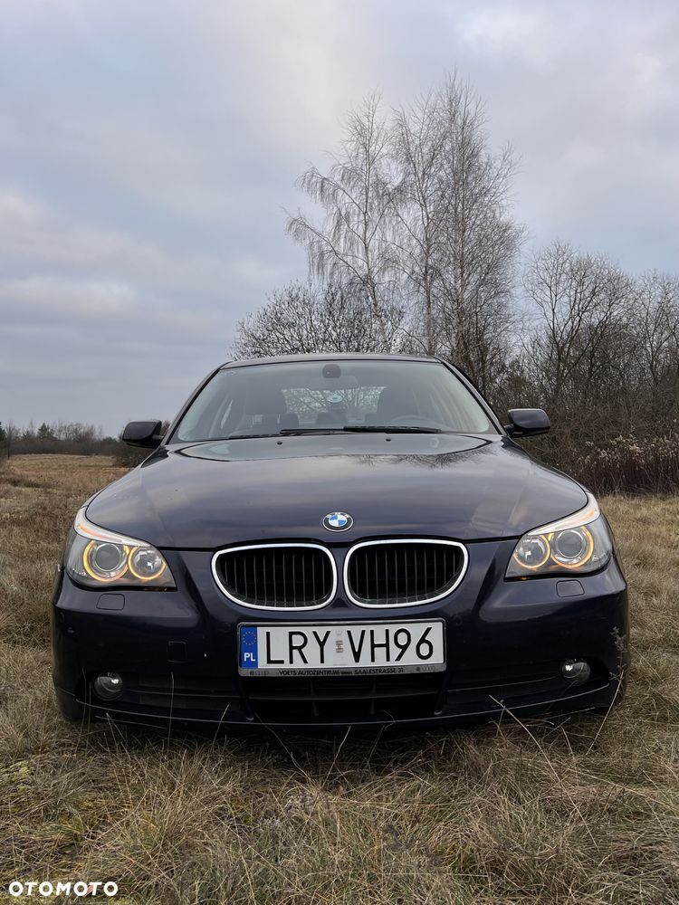BMW Seria 5 520i Touring - 1