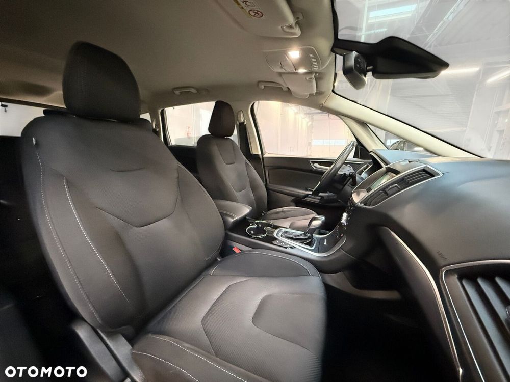 Ford S-Max 2.0 TDCi 4WD Titanium PowerShift - 24