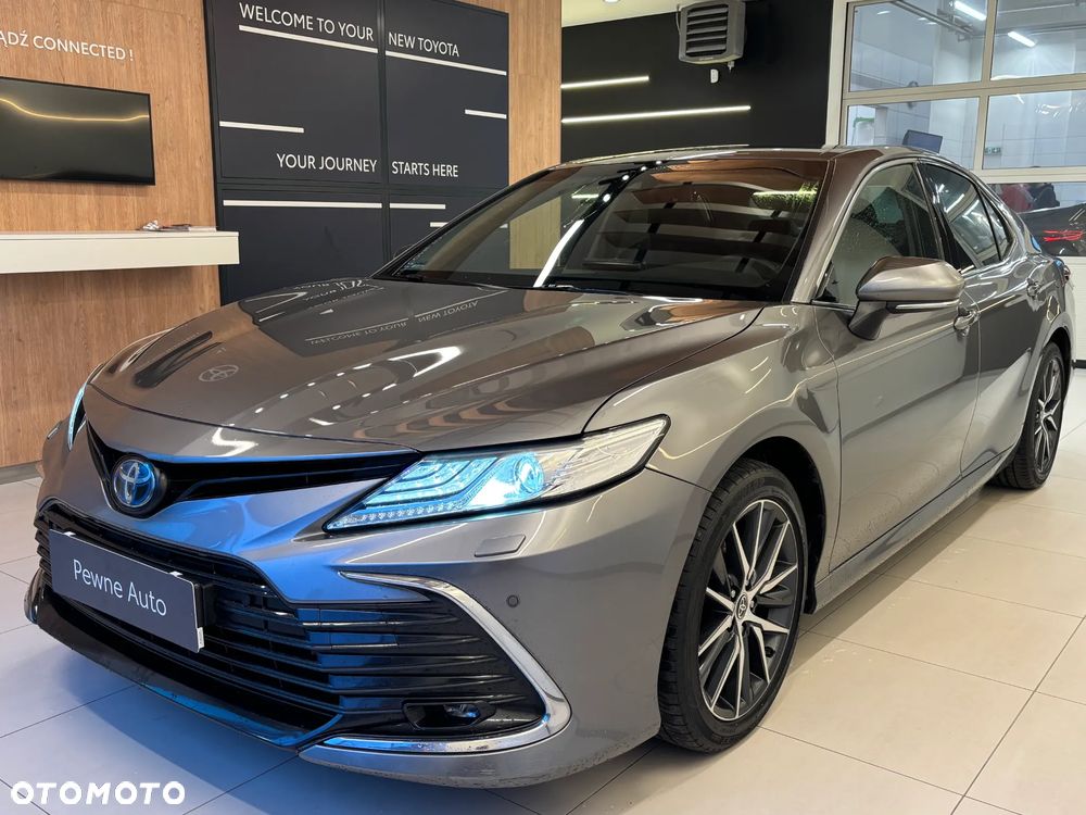 Toyota Camry 2.5 Hybrid Executive CVT - 2