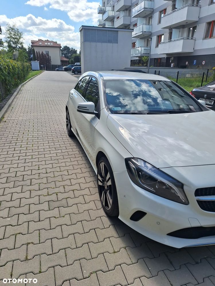 Mercedes-Benz Klasa A 180 7G-DCT - 3