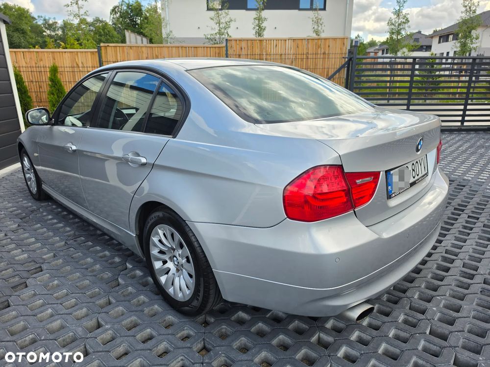BMW Seria 3 318d DPF - 4