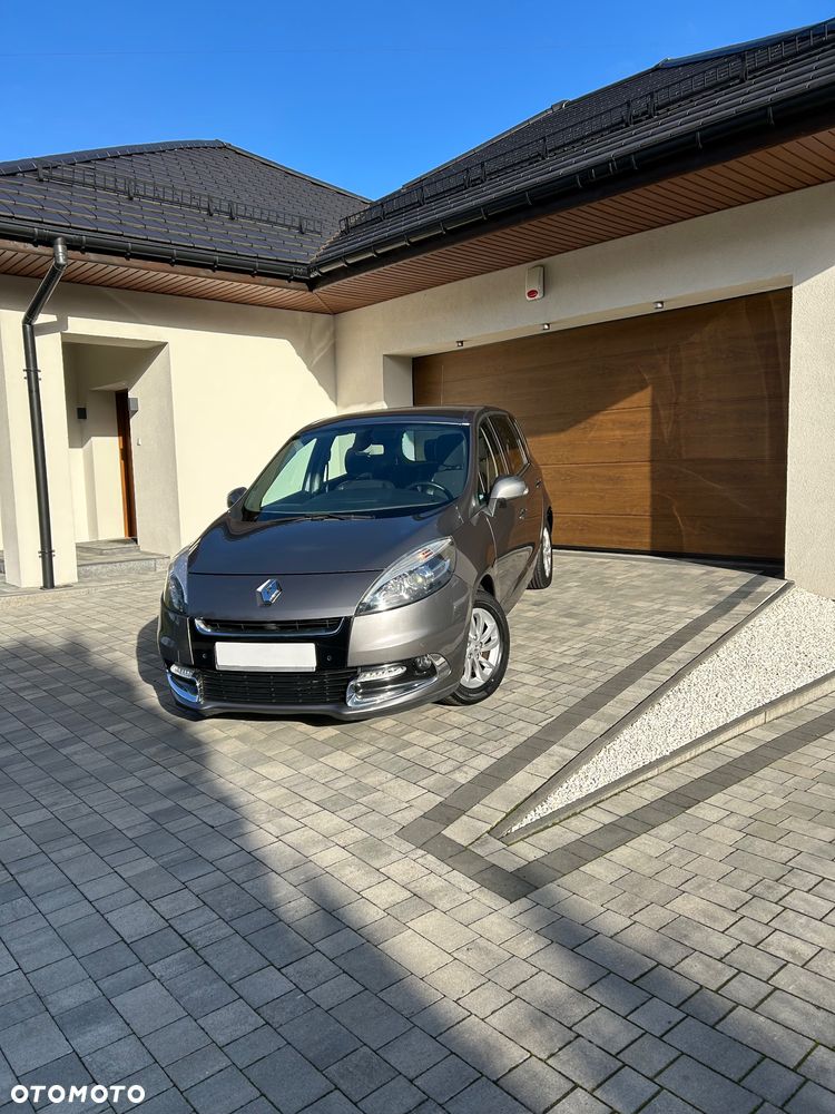Renault Scenic - 1